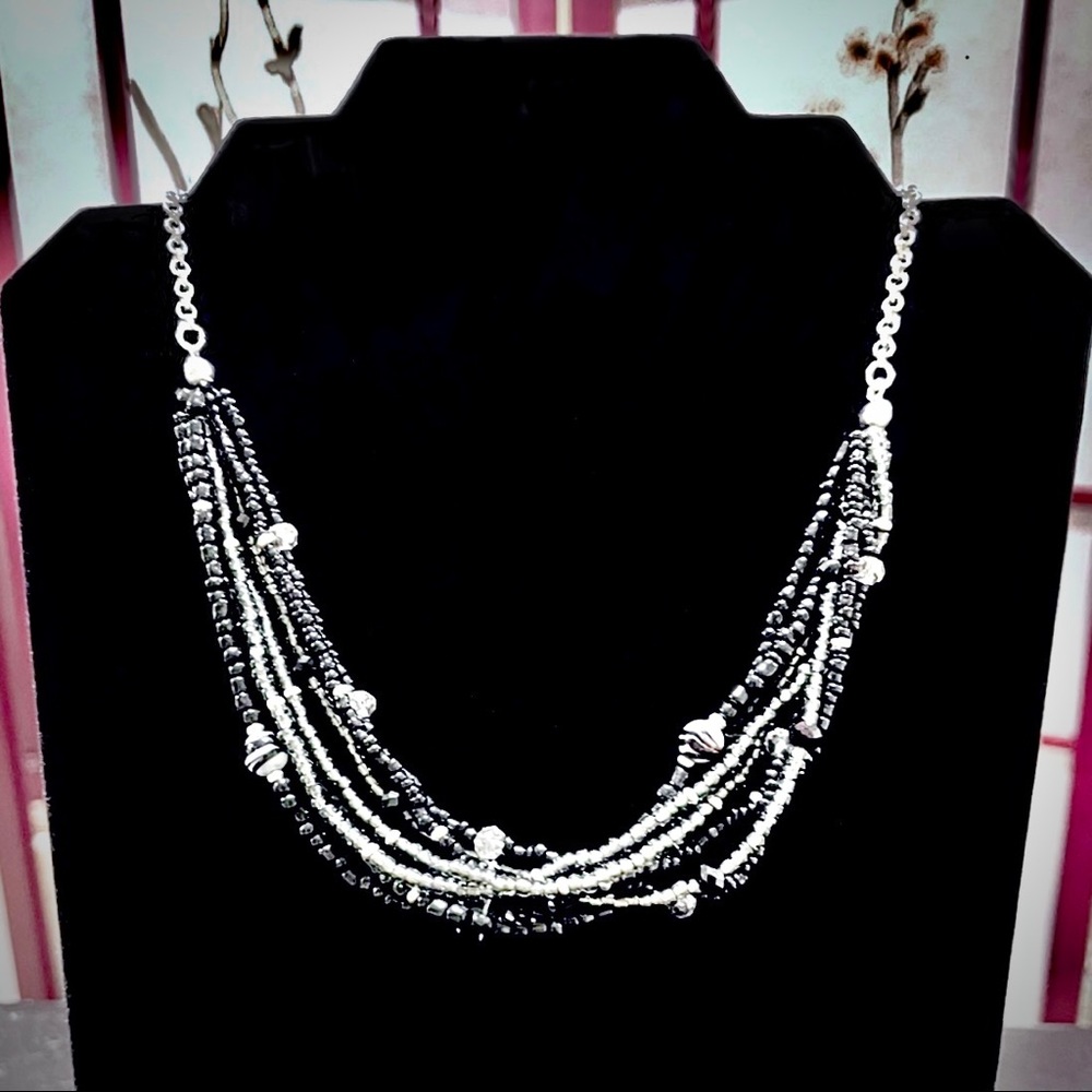 Multi-Stranded Black & White Set - image 2